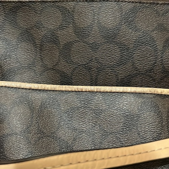 Coach purse - Picture 10 of 10